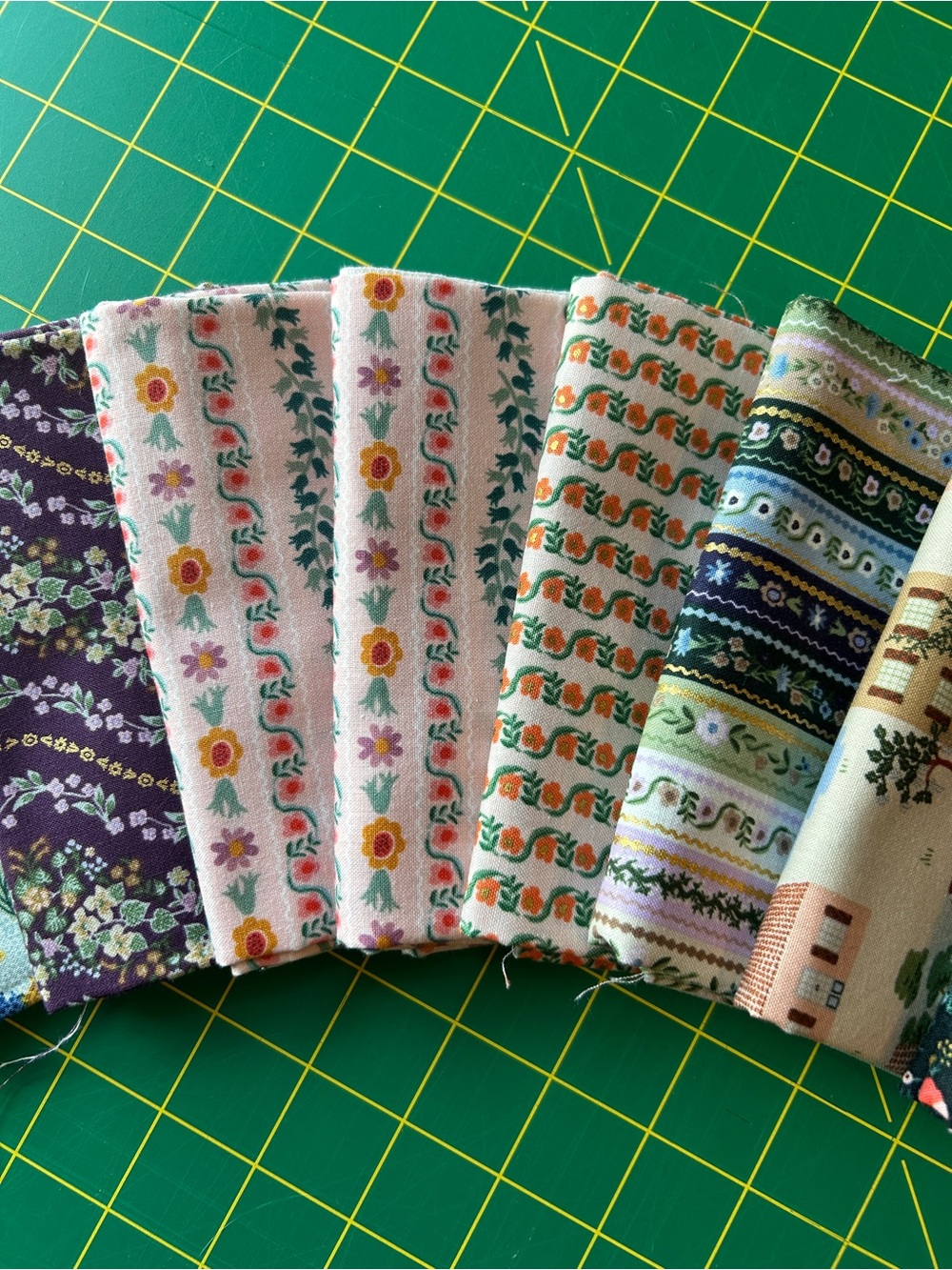 FABRIC DESTASH / Rifle Paper Co Bundle - Picture 4 of 5